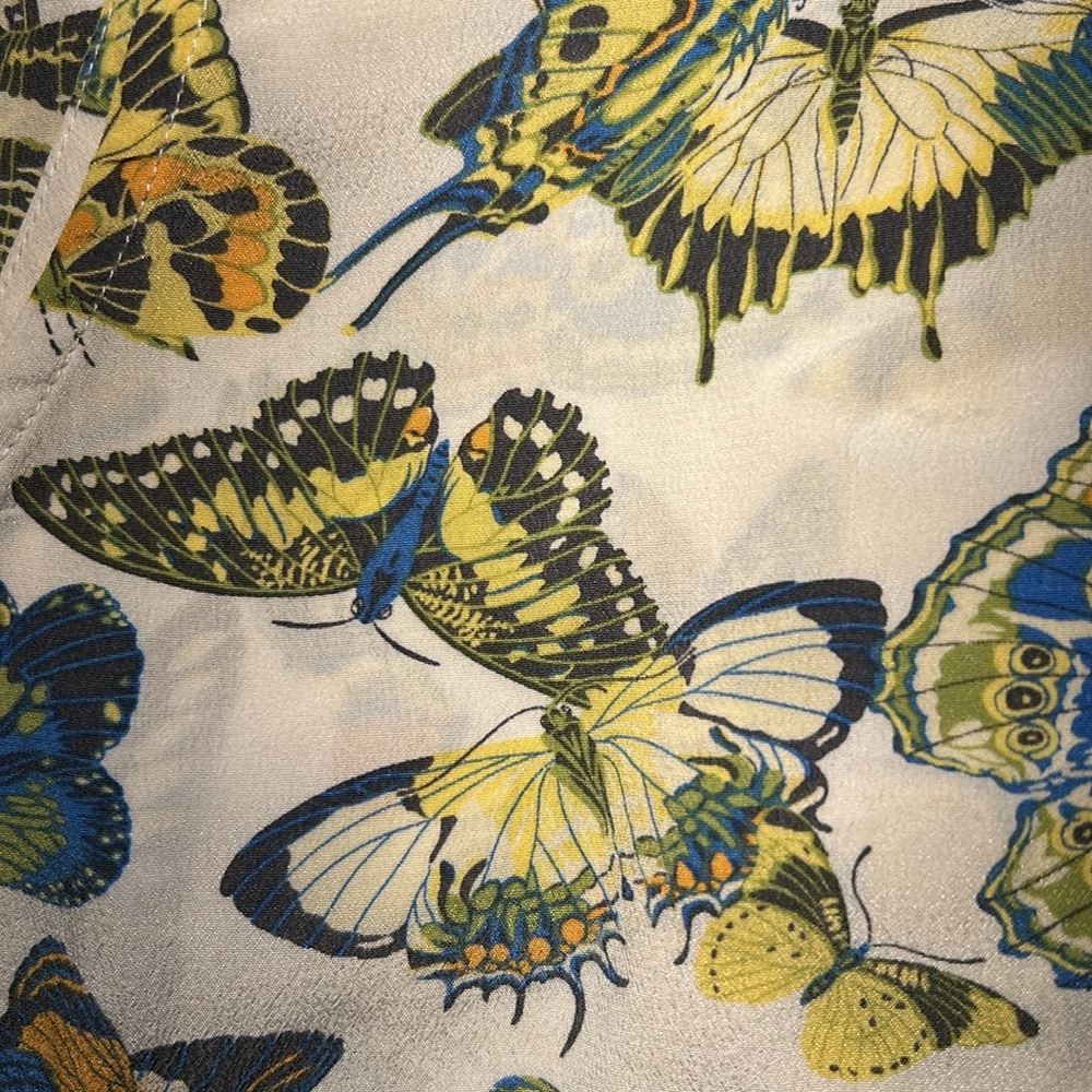 Equipment Femme Silk Butterfly Print Top - Picture 7 of 7